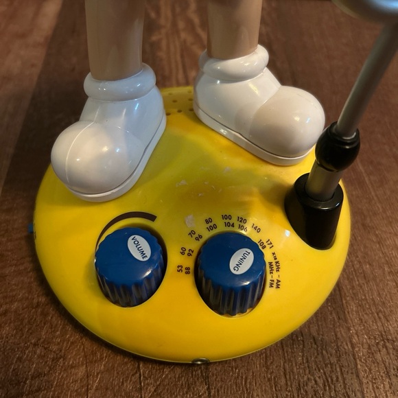 Blue M&M’s animated radio - Picture 6 of 6